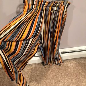 Wide-legged colorful pants